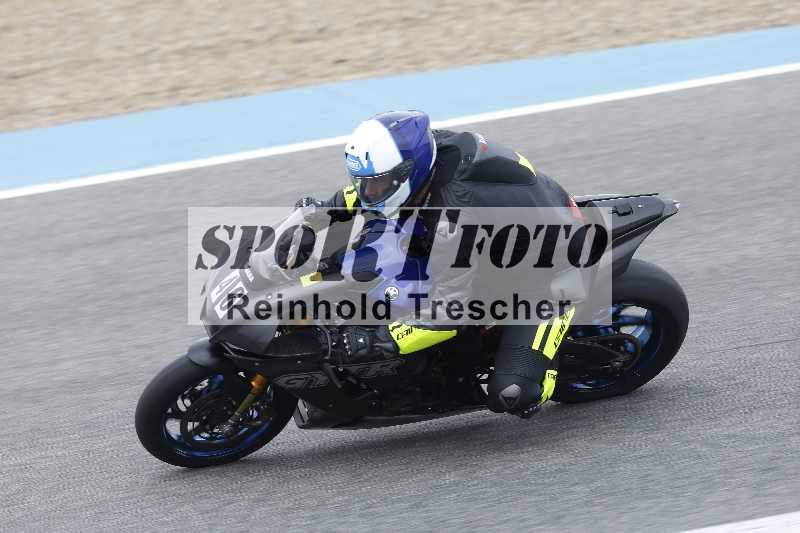 /02 28.-31.01.2025 Moto Center Thun Jerez/gruen-green/46